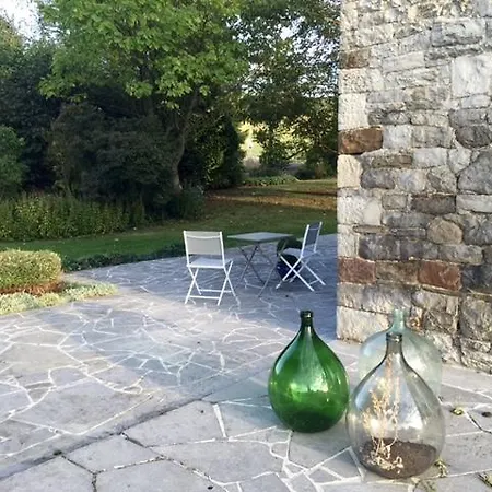 Les Arches Bed & Breakfast